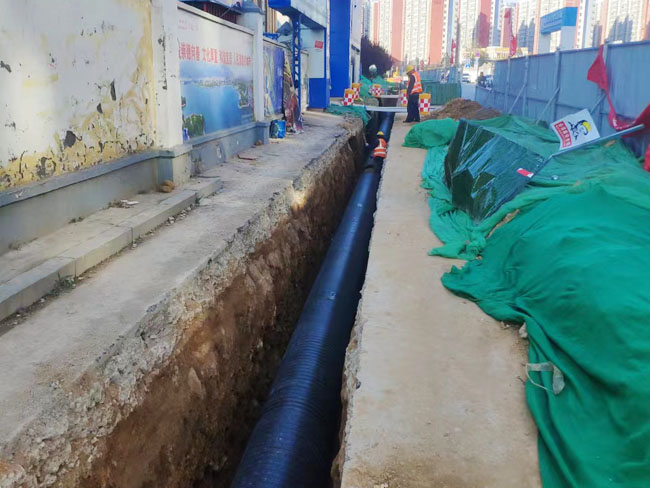 HDPE双壁缠绕排水管