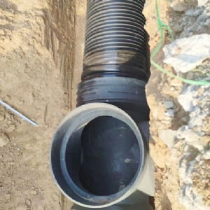 HDPE塑钢缠绕排水管